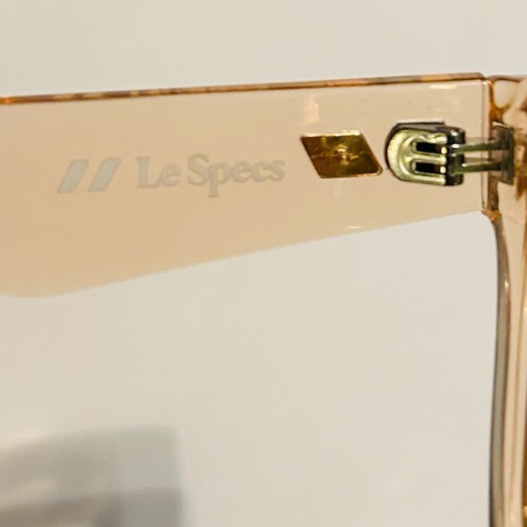 Le Specs Something Peach Sunglasses - Picture 5 of 5